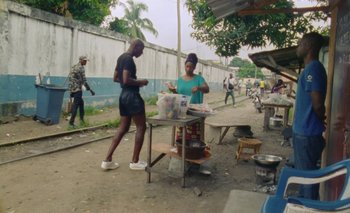 Movie still from “Oko Ebombo - Nalingi Yo” (2022), directed by Frank Lebon – Wide shot, High angle