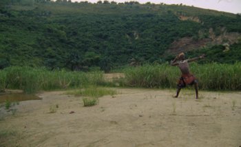 Movie still from “Oko Ebombo - Nalingi Yo” (2022), directed by Frank Lebon – Extreme Wide shot, High angle