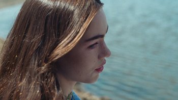 Movie still from “Glaive - Minnesota” (2022), directed by Ramez Silyan – Close Up shot, High angle