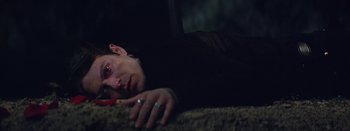 Movie still from “Jesse Jo Stark - So Bad” (2022), directed by Ramez Silyan – Close Up shot, High angle