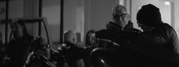 Movie still from “Jesse Jo Stark - So Bad” (2022), directed by Ramez Silyan – Medium shot, Over the shoulder angle