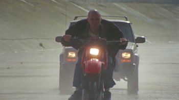 Movie still from “Pendant - Static Dream” (2022), directed by Ramez Silyan – Wide shot, Low angle