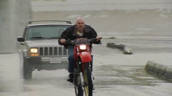 Movie still from “Pendant - Static Dream” (2022), directed by Ramez Silyan – Wide shot, Low angle