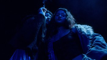 Movie still from “Pendant - Static Dream” (2022), directed by Ramez Silyan – Medium shot, Low angle