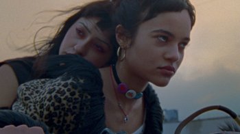 Movie still from “Pendant - Static Dream” (2022), directed by Ramez Silyan – Close Up shot, High angle