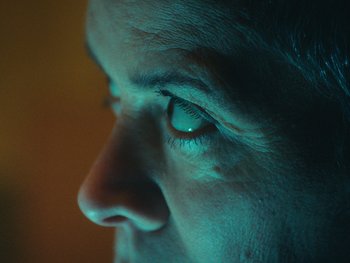 Movie still from “Stephan Moccio - Halston” (2022), directed by João Retorta – Extreme Close Up shot, Low angle