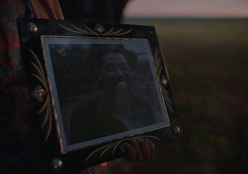 Movie still from “Nego Bala - Sonho” (2021), directed by Douglas Bernardt – Extreme Close Up shot, Over the shoulder angle