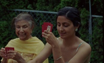 Movie still from “Desirée Dawson - Meet You At The Light” (2021), directed by Alexander Farah – Medium shot, High angle