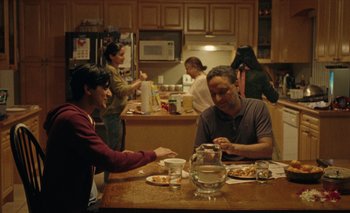 Movie still from “Desirée Dawson - Meet You At The Light” (2021), directed by Alexander Farah – Medium shot, Over the shoulder angle