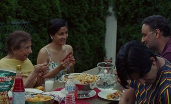 Movie still from “Desirée Dawson - Meet You At The Light” (2021), directed by Alexander Farah – Medium shot, High angle