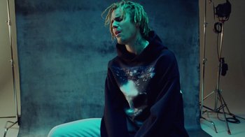 Movie still from “Skrillex, Justin Bieber & Don Toliver - Don’t Go” (2021), directed by Salomon Ligthelm – Close Up shot, Over the shoulder angle