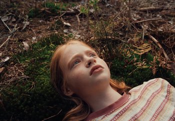 Movie still from “Annet X - Bylo Nebylo” (2021), directed by Jara Moravec – Close Up shot, High angle