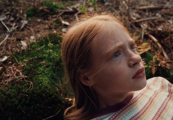 Movie still from “Annet X - Bylo Nebylo” (2021), directed by Jara Moravec – Close Up shot, Low angle