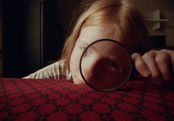 Movie still from “Annet X - Bylo Nebylo” (2021), directed by Jara Moravec – Extreme Close Up shot, Overhead angle