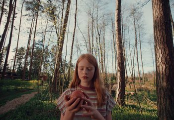 Movie still from “Annet X - Bylo Nebylo” (2021), directed by Jara Moravec – Medium shot, High angle