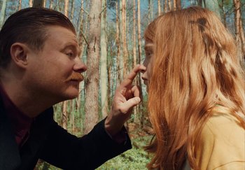 Movie still from “Annet X - Bylo Nebylo” (2021), directed by Jara Moravec – Close Up shot, Over the shoulder angle