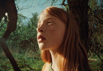 Movie still from “Annet X - Bylo Nebylo” (2021), directed by Jara Moravec – Close Up shot, Low angle