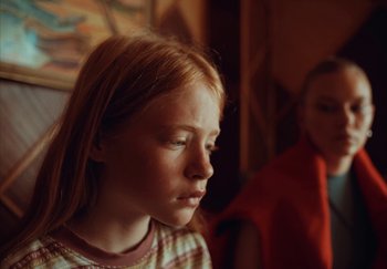 Movie still from “Annet X - Bylo Nebylo” (2021), directed by Jara Moravec – Close Up shot, Low angle