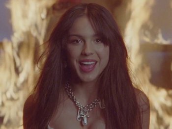 Movie still from “Olivia Rodrigo - good 4 u” (2021), directed by Petra Collins – Close Up shot, Low angle