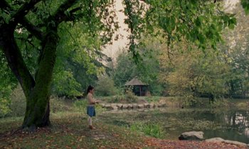 Movie still from “Jordan Klassen - Golden Ladder” (2021), directed by Farhad Ghaderi – Extreme Wide shot, High angle