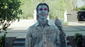 Movie still from “The Neighbourhood - Stargazing” (2021), directed by Ramez Silyan – Close Up shot, Over the shoulder angle