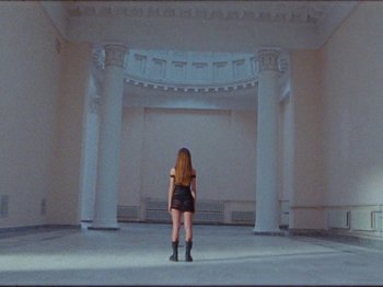 Movie still from “NOISY - I Wish I Was A” (2020), directed by João Retorta – Wide shot, Low angle