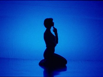 Movie still from “NOISY - I Wish I Was A” (2020), directed by João Retorta – Medium shot, Low angle