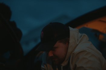 Movie still from “BERWYN - Trap Phone” (2020), directed by Brock Neal-Roberts – Close Up shot, Low angle