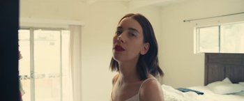 Movie still from “Haim - The Steps” (2020), directed by Paul Thomas Anderson – Close Up shot, Low angle