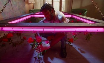 Movie still from “Dune & Crayon feat. Ichon - Pointless” (2020), directed by Alice Kong – Wide shot, Overhead angle