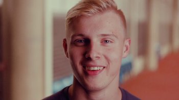 Movie still from “Rain Phoenix - Immolate” (2019), directed by Gus Van Sant – Close Up shot, Low angle