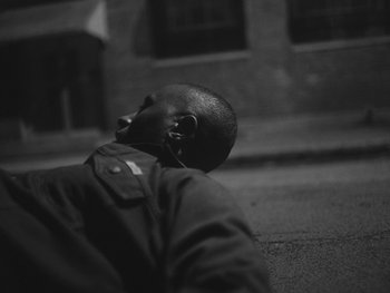 Movie still from “MorMor - Some Place Else” (2019), directed by rubberband. – Medium shot, High angle