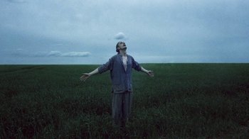 Movie still from “Apparat - Heroist” (2019), directed by Matilda Finn – Medium shot, Low angle