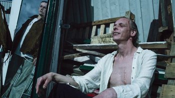 Movie still from “Apparat - Heroist” (2019), directed by Matilda Finn – Medium shot, Low angle