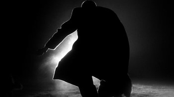 Movie still from “Apparat - Heroist” (2019), directed by Matilda Finn – Wide shot, Low angle