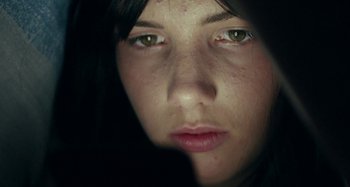 Movie still from “Stereophonics - Fly Like An Eagle” (2019), directed by Charlotte Regan – Extreme Close Up shot, High angle