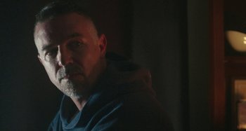 Movie still from “Stereophonics - Fly Like An Eagle” (2019), directed by Charlotte Regan – Close Up shot, Low angle