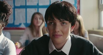 Movie still from “Stereophonics - Fly Like An Eagle” (2019), directed by Charlotte Regan – Close Up shot, Over the shoulder angle