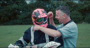 Movie still from “Stereophonics - Fly Like An Eagle” (2019), directed by Charlotte Regan – Medium shot, Over the shoulder angle