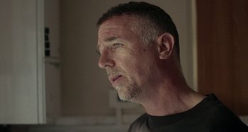 Movie still from “Stereophonics - Fly Like An Eagle” (2019), directed by Charlotte Regan – Close Up shot, Low angle