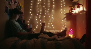 Movie still from “Stereophonics - Fly Like An Eagle” (2019), directed by Charlotte Regan – Wide shot, Low angle