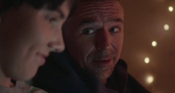 Movie still from “Stereophonics - Fly Like An Eagle” (2019), directed by Charlotte Regan – Extreme Close Up shot, Over the shoulder angle