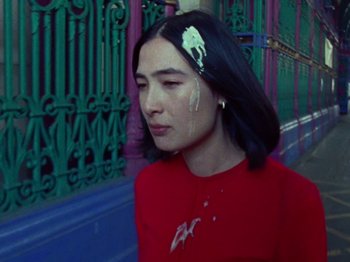 Movie still from “James Blake - Can’t Believe The Way We Flow” (2019), directed by Frank Lebon – Close Up shot, High angle