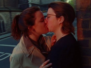 Movie still from “James Blake - Can’t Believe The Way We Flow” (2019), directed by Frank Lebon – Close Up shot, High angle