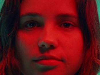 Movie still from “James Blake - Can’t Believe The Way We Flow” (2019), directed by Frank Lebon – Extreme Close Up shot, Low angle