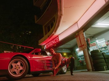 Movie still from “Kelsey Lu - Foreign Car” (2019), directed by Vincent Haycock – Wide shot, High angle