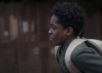 Movie still from “Adelphi Music Factory - Javelin (Calling Out Your Name)” (2019), directed by Fanny Hoetzeneder – Close Up shot, Over the shoulder angle