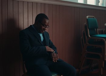 Movie still from “Adelphi Music Factory - Javelin (Calling Out Your Name)” (2019), directed by Fanny Hoetzeneder – Medium shot, High angle