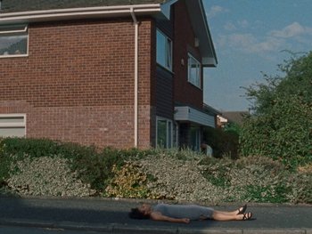 Movie still from “Sam Fender - Dead Boys” (2018), directed by Vincent Haycock – Wide shot, High angle