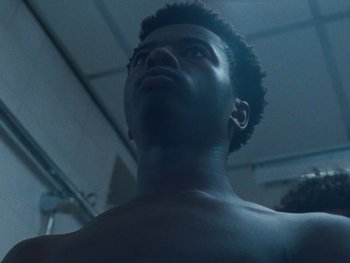 Movie still from “Sam Fender - Dead Boys” (2018), directed by Vincent Haycock – Close Up shot, Low angle